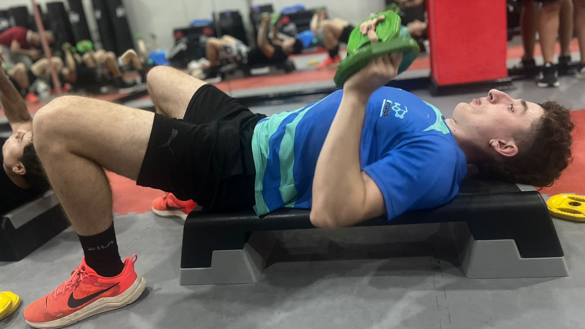 Alumnado de TSAF realiza una sesión práctica de fitness en Sevilla